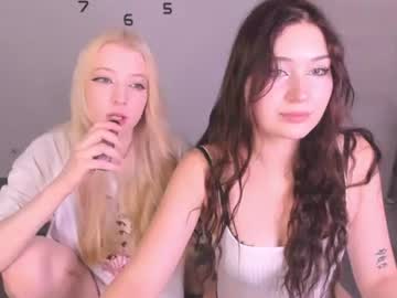 two_bitches666_77