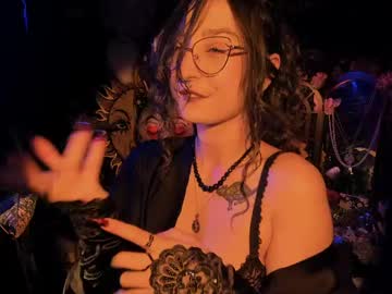 _lady_luna_