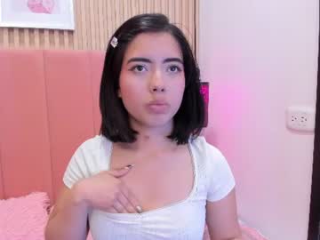abril_adams_