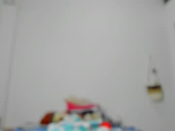 amber_luz_hot