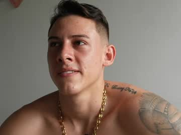 muscle_king_cum