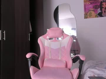 kendal_hot1