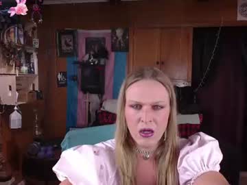 ladyboyhomemaker