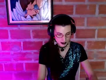 moira_hot