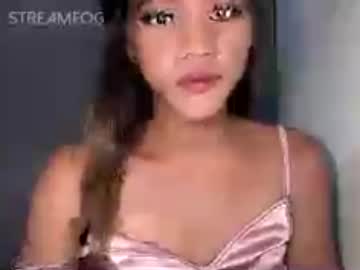 ur_hotasianerich
